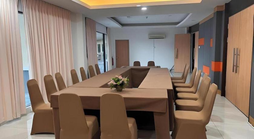 D Arc Hotel Κότα Κιναμπαλού Εξωτερικό φωτογραφία