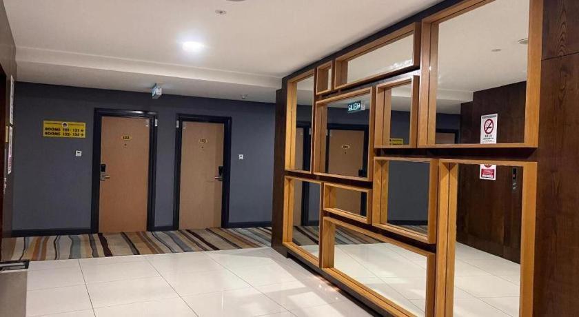 D Arc Hotel Κότα Κιναμπαλού Εξωτερικό φωτογραφία