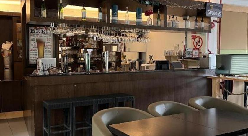 D Arc Hotel Κότα Κιναμπαλού Εξωτερικό φωτογραφία