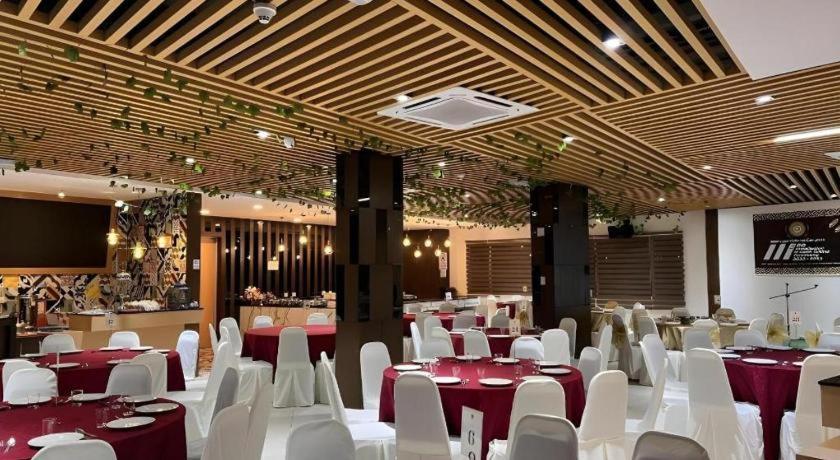 D Arc Hotel Κότα Κιναμπαλού Εξωτερικό φωτογραφία