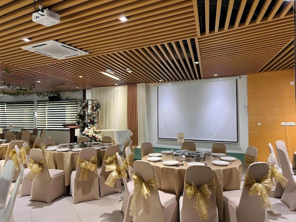 D Arc Hotel Κότα Κιναμπαλού Εξωτερικό φωτογραφία